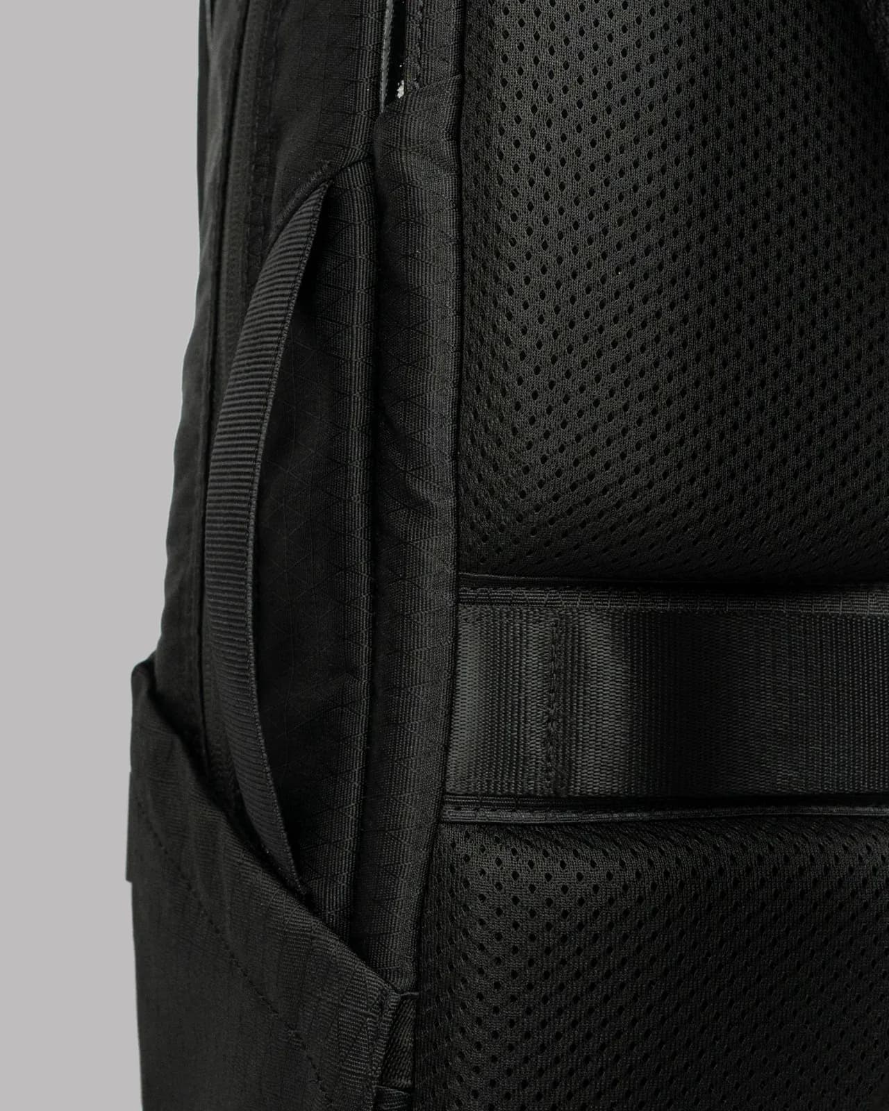 Balo laptop kháng nước Yuzi Urban Essential 9