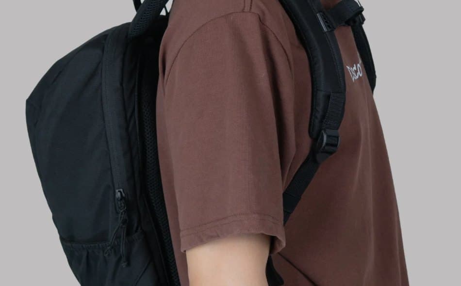 Balo laptop nữ khác balo laptop nam ở đâu, ba khác biệt