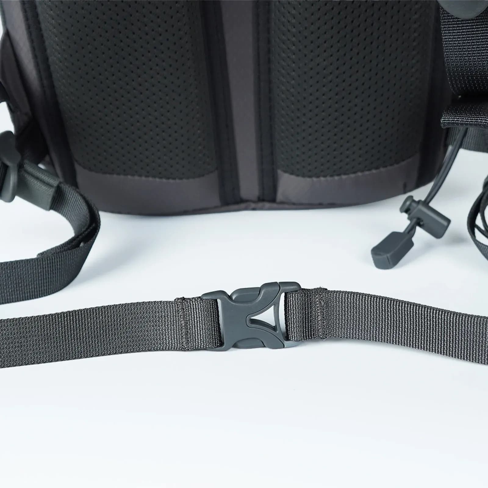 Balo leo núi 12 lít kháng nước, trợ lực, thoáng khí Yuzi AirFlex 10