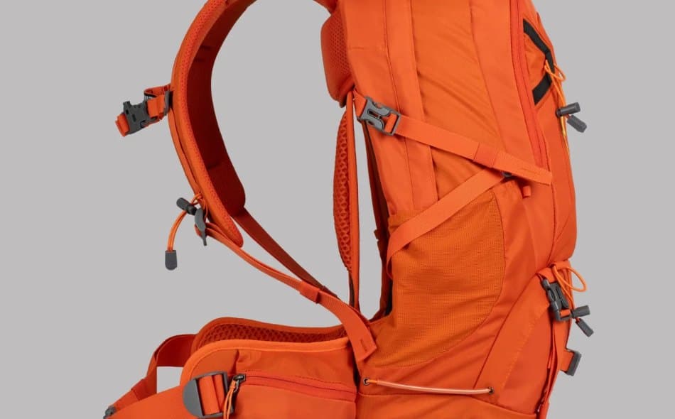 Balo 30 lít lớn cỡ nào: đặt giữa hai mốc 25 và 40 lít