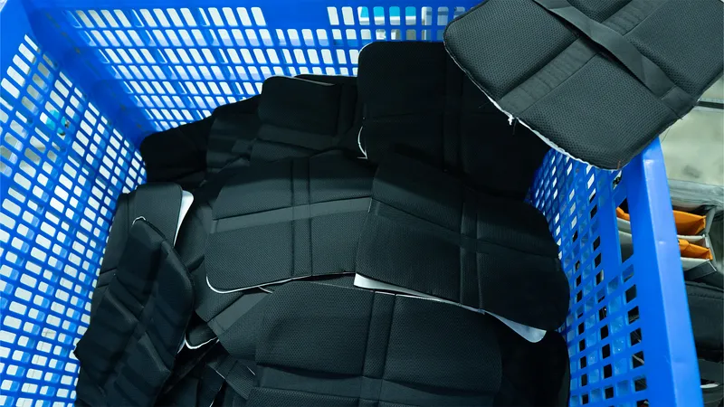 Quilted air-mesh back panels